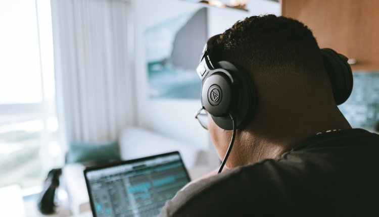 Music Streams on YouTube: How to Build Endless Playlists That Attract Viewers